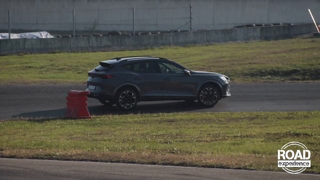 CUPRA FORMENTOR TSI 2.0 VZ 4Drive DSG | Test drive смотреть онлайн