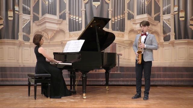 1. С.В. Рахманинов - Вокализ, Op.34 No14, 2. Pierre Max Dubois - A L’Espagnole смотреть онлайн