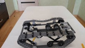 Как Сделать Гусеничное Шасси из Lego Technic