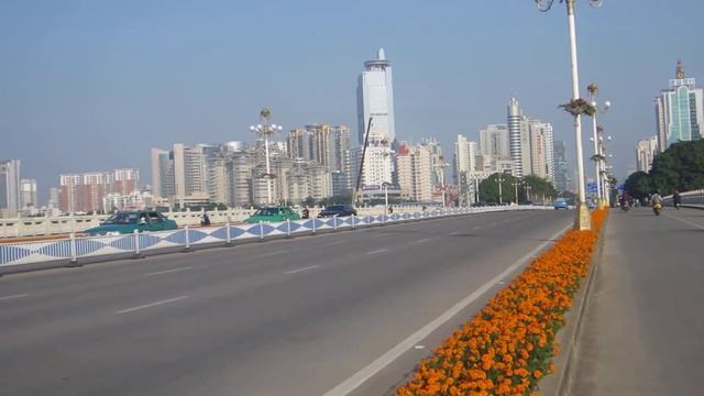 Pretty View of Nanning Skyline смотреть онлайн