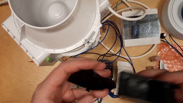 АВТОМАТИЧЕСКОЕ ИЗМЕНЕНИЕ СКОРОСТИ ВЕНТИЛЯТОРА / ВЕНТИЛЯЦИЯ ИМВЕНТ ПО ДАТЧИКАМ УГЛЕКИСЛОГО ГАЗА CO2 смотреть онлайн