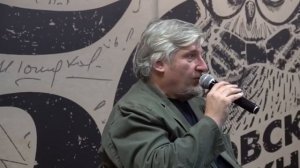 С Савельев Маяковского убедили , что он гениален