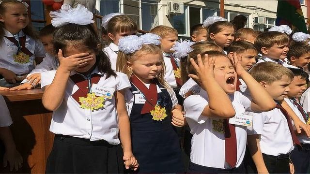 какой сегодня праздник? \ 1 сентября \ праздник каждый день \ праздник к нам приходит \ есть повод смотреть онлайн