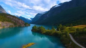 ФУТАЖ. Горы и полёт над рекой (Mountains and flying over the river)