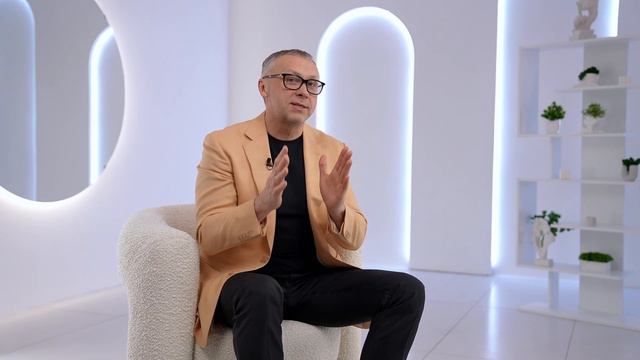 Как легко собрать весеннюю базу? Шесть весенних трендов 2024. Базовый гардероб