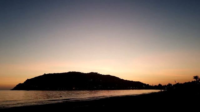 Турция - вечерняя набережная Аланьи / Turkey - Alanya evening embankment смотреть онлайн