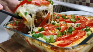 Готовлю УЖИН с солеными огурцами, фаршем и картошкой. Вкусная домашняя ЗАПЕКАНКА по-новому.mp4