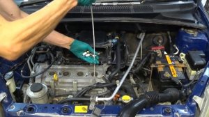 Toyota Vitz scp-10 1SZ-FE - Замена масла, фильтров, свечей и чистка ДМРВ.  Мойка двигателя.