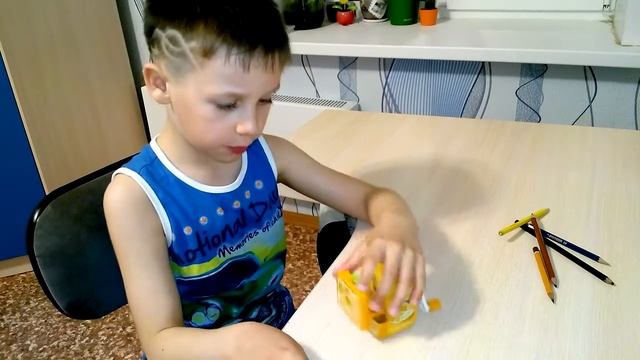 точилка для карандашей/pencil sharpener смотреть онлайн