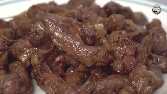 КАК ПРАВИЛЬНО ЖАРИТЬ ПЕЧЕНЬ С ЛУКОМ. ВКУСНО, ПРОСТО И БЫСТРО.