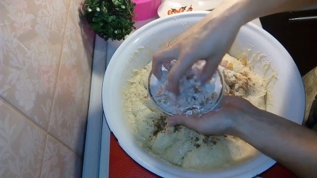 КУЛИЧ С КУРАГОЙ И ИЗЮМОМ смотреть онлайн