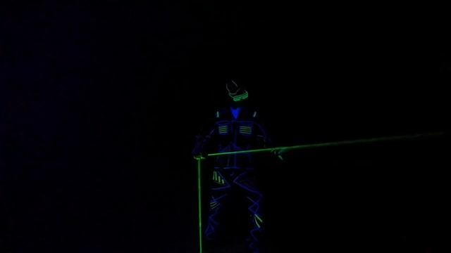 ЛАЗЕРНОЕ ШОУ. LASER MAN. ЛАЗЕР МАН. Вологда. ШОУ НА СВАДЬБУ. АРТИСТ.  ПРАЗДНИК. SHOW.