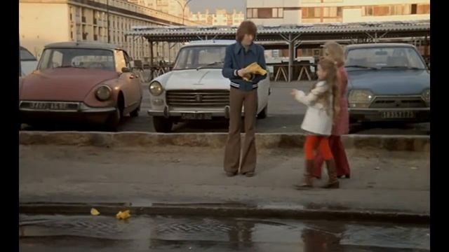 Как правильно раздавать рекламу прохожим? Три способа это сделать. смотреть онлайн