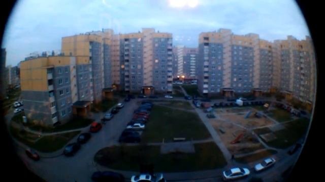 Широкоугольный объектив для смартфона или веб-камеры.
