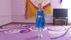 песня "Наша воспитательница"