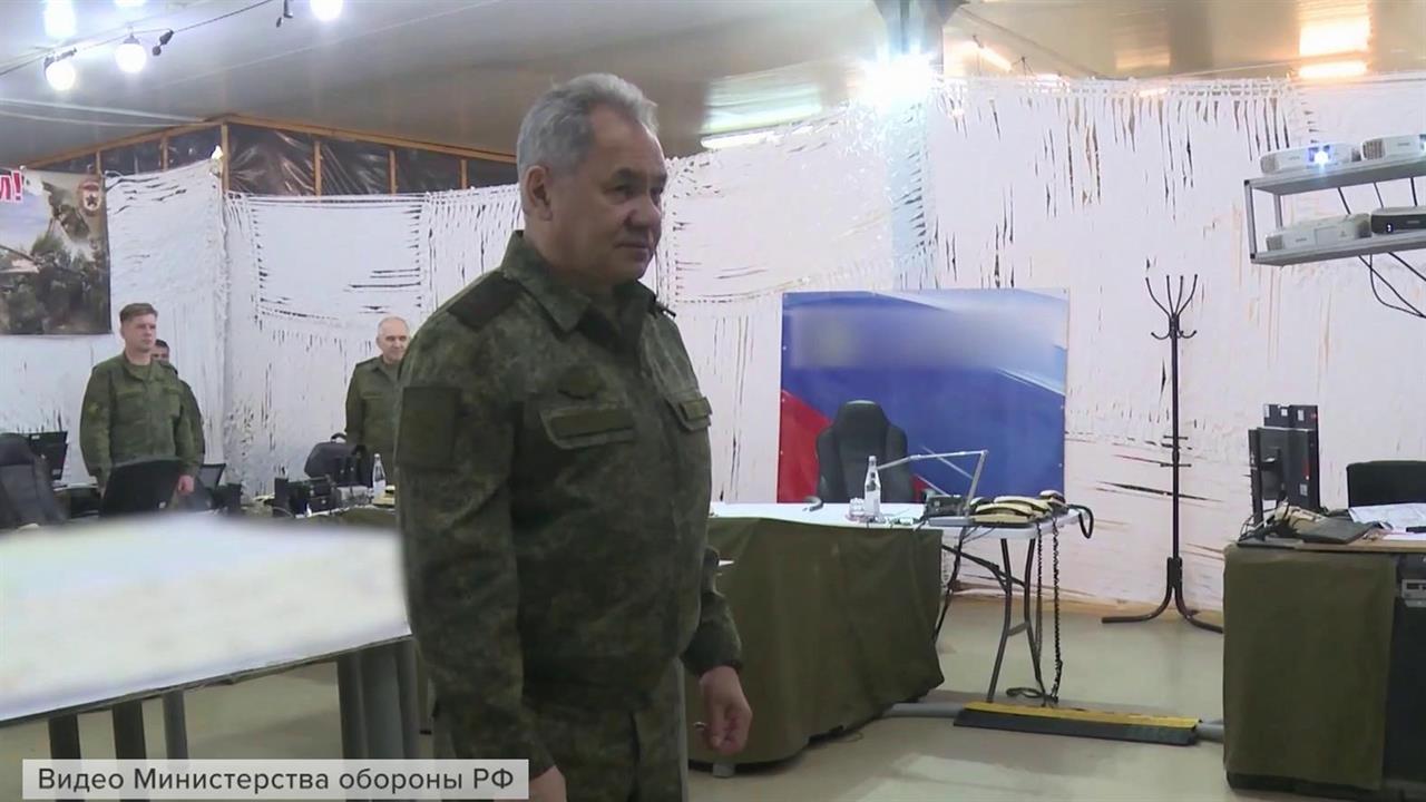 Министр обороны проинспектировал российскую группировку войск на Украине