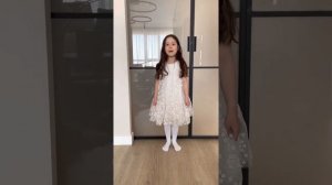 Как здорово, когда вокруг, когда вокруг друзья! Песня про маму.