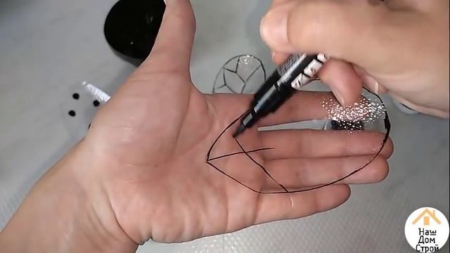 DIY: БОЖЬЯ КОРОВКА из пластиковой бутылки/ПОДЕЛКИ для сада/ Что сделать из пластиковой бутылки