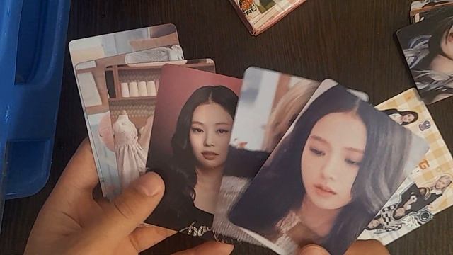 Обзор на мою полку с к поп картами и т.д. ?? смотреть онлайн