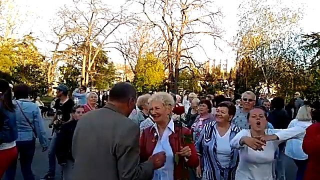 30.04.17 - Танцы на Приморском бульваре - Севастополь - Сергей Соков
