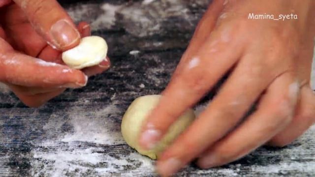 ГОТОВИМ ВКУСНЫЕ БУЛОЧКИ " ХРЮШИ " - МАМИНА СУЕТА смотреть онлайн