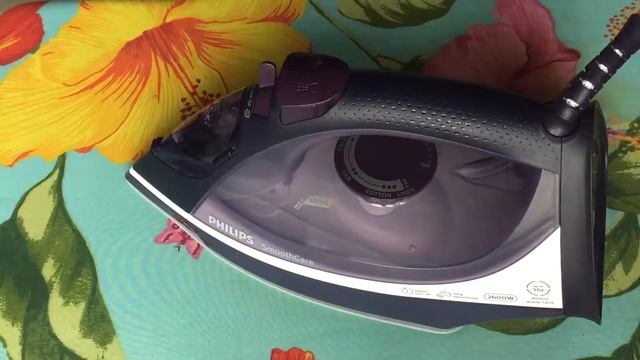 Автовыключение через 30 секунд. Утюг Philips GC3584/30