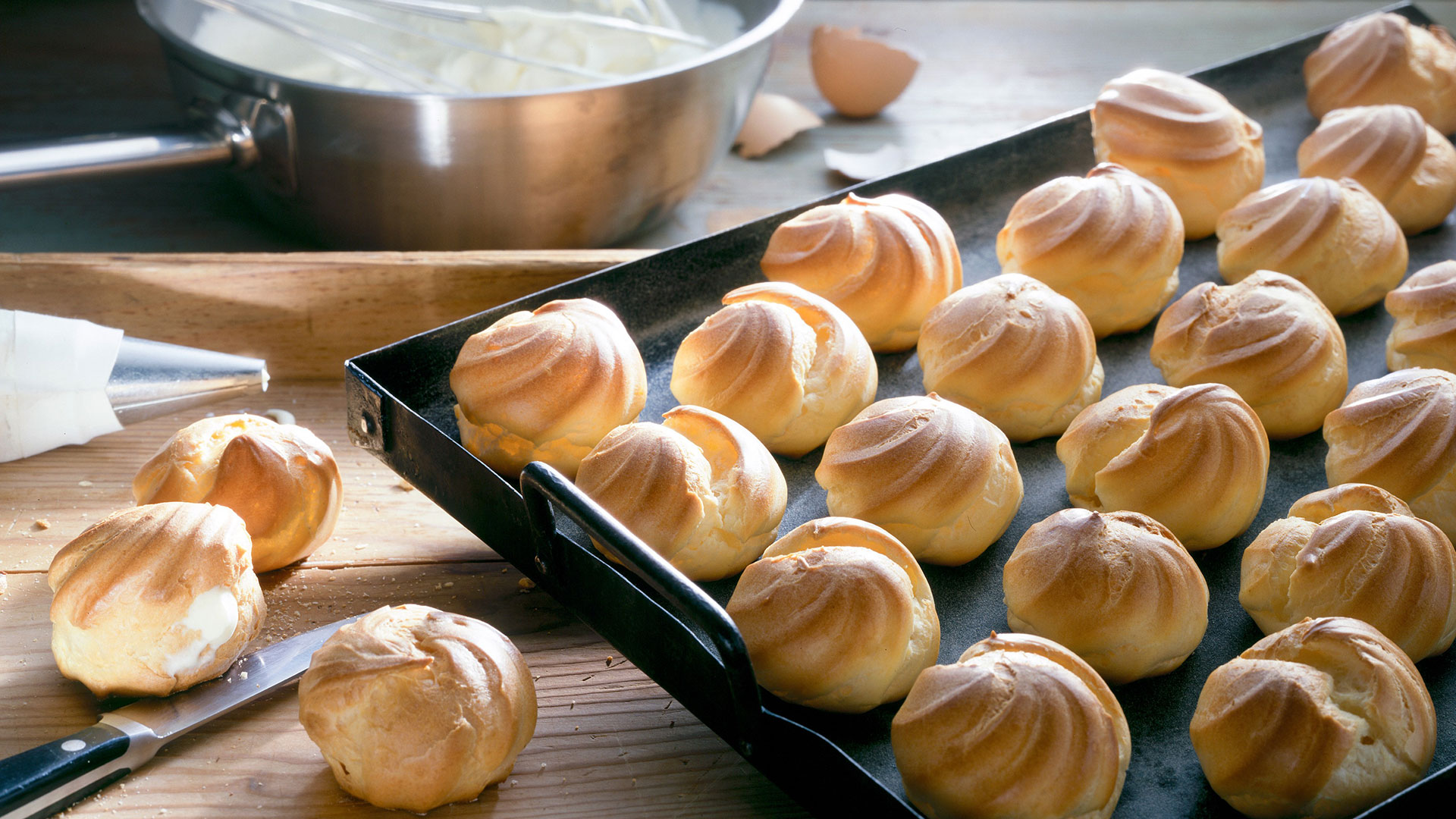 Профитроли,заварные пирожные