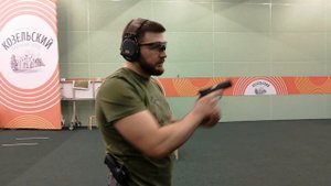 Правильный хват пистолета!