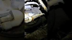Ищем откуда запах бензина в салоне автомобиля !