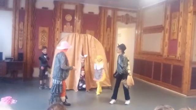 Поздравление работников культуры ДК Юбилейный от театр.студии " Золотой ключик" п. Шабельковка смотреть онлайн