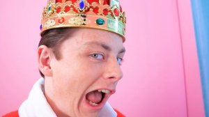 Если бы косметика была человеком!