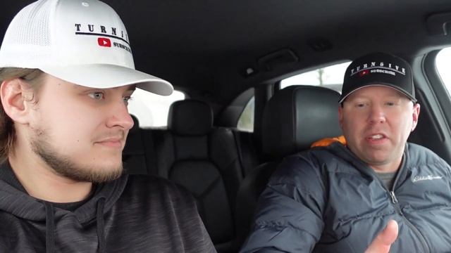 Porsche Cayenne GTS vs Porsche Macan S смотреть онлайн