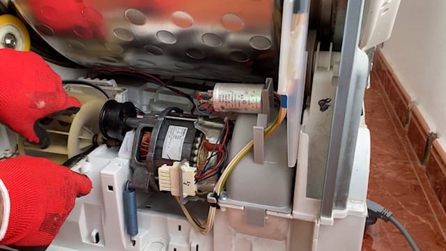 Reparacion Secadora AEG Lavatherm Protex смотреть онлайн