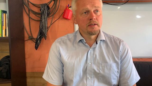 Как лучше кормить солому корове смотреть онлайн