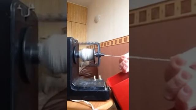 Как прясть собачью шерсть.. Часть 1 смотреть онлайн