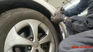 Как не снять бампер на Toyota Prius )))