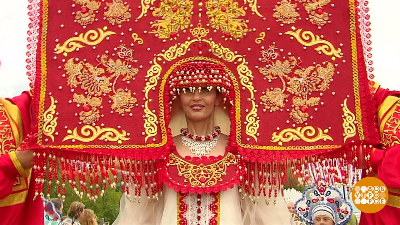 Фестиваль "Русское поле": кулинарные рекорды и чудо-кокошник. Доброе утро. Фрагмент выпуска от 21...