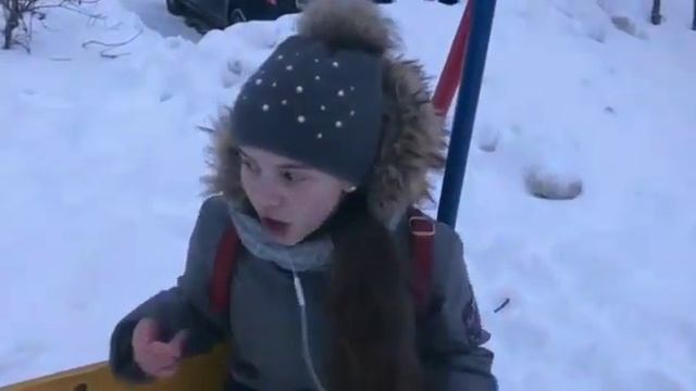 ТИПЫ ЛЮДЕЙ С ЧИПСАМИ / УКРАЛИ ЧИПСЫ У ПРОХОЖИХ? смотреть онлайн