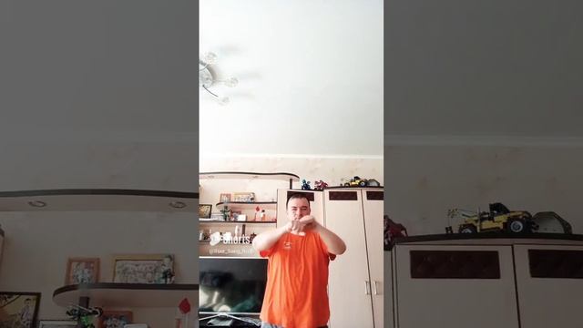 Просто так
Трек – StaFFорд63.   #зацепила просто так