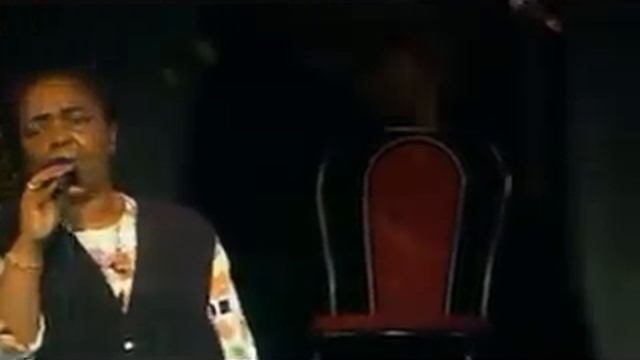 Cesaria Evora - Miss Perfumado смотреть онлайн