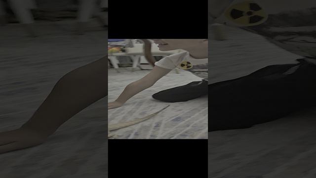 Бородатая агама гуляет по квартире смотреть онлайн