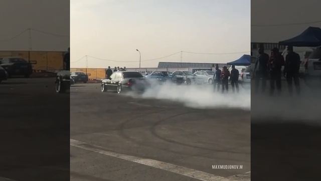 Мерседес волчок W 124