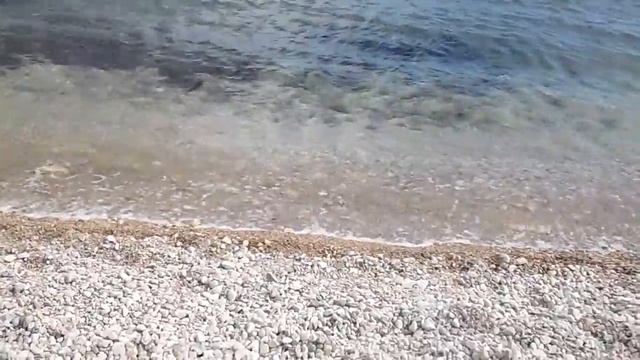 Феодосийский пляж ''Камешки" осенью 22/09/2016 14:00 смотреть онлайн