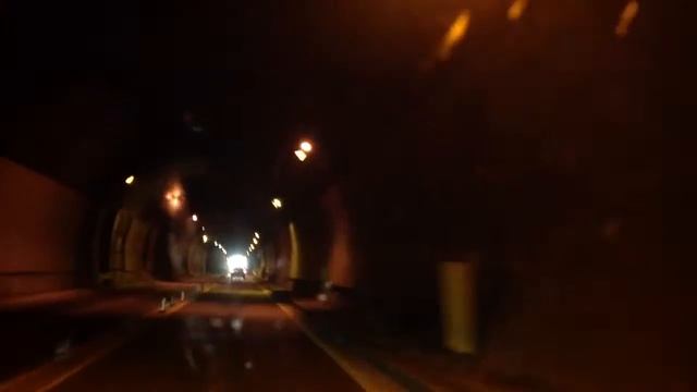 Arrivo a villa san Giovanni con vista stretto di Messina смотреть онлайн