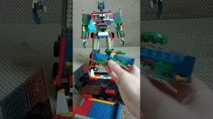 Лего самоделка ОПТИМУС ПРАЙМ 10302.