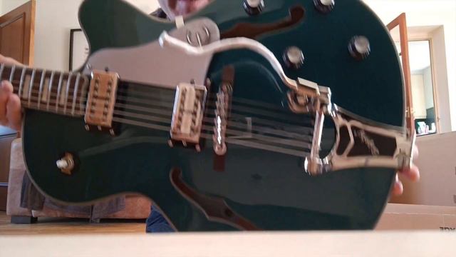My Epiphone Emperor Swingster: It was all going so well! смотреть онлайн