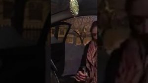 Пьяная пассажирка не хочет выходить из такси