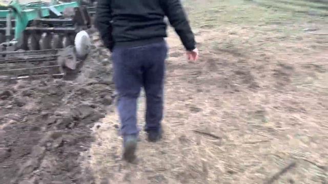 К-700 культивація цілиниКраснянкой 4.2м.,дощ та грім у лютому місяці смотреть онлайн