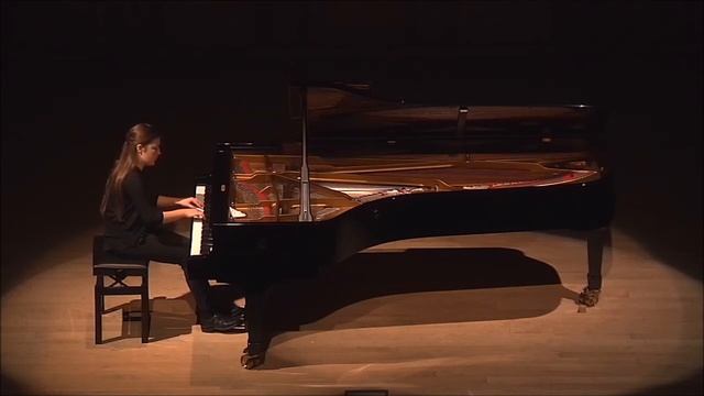 Gaia Daminana Minervini performs Chopin's Mazurka Op. 17 no. 4 смотреть онлайн