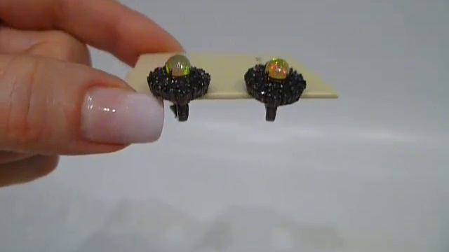 Серьги с эфиопскими опалами 2.19 ct и черной шпинелью Серебро 925 смотреть онлайн
